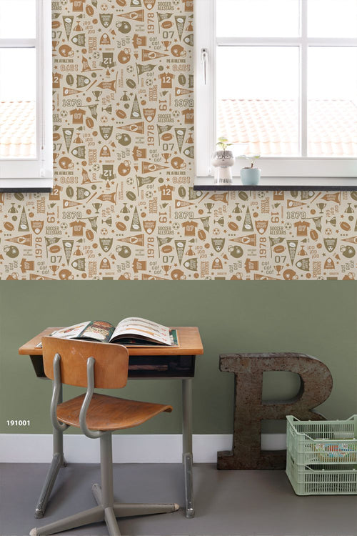 ESTAhome behang sportthema beige, rood en blauw - 50 x 900 cm - 131944
