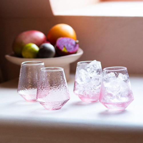 Brût Homeware Water glazen roze, set van 4.  Extra roze karaf voor € 4,95