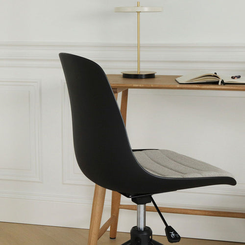 Nolon Nout-Liv Bureaustoel Zwart - Beige Kussen - Zwart Onderstel - vtwonen shop