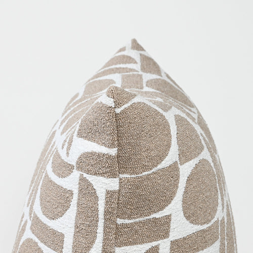 Darcy & Duke sierkussen Mushroom Pop - Beige - 55x55cm