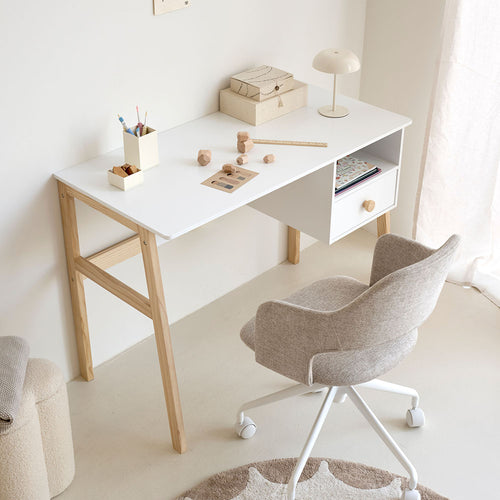 Petite Amélie Kinderbureau met opbergruimte Cerise - H75 cm - Weiß - vtwonen shop