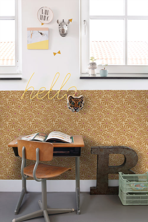 ESTAhome behang madeliefjes okergeel en roze - 50 x 900 cm - 131152 - vtwonen shop