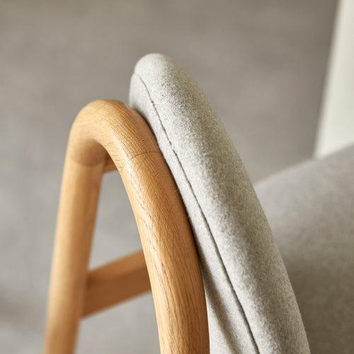 Tikamoon Counterstoel in massief eikenhout en grijze wollen stof - Donkergrijs