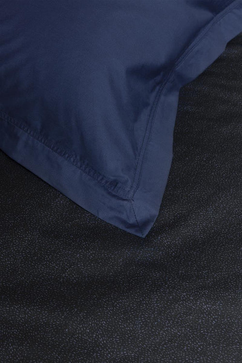 MOOOI dekbedovertrek Calligraphy Bird - 200x200/220 cm - blauw - vtwonen shop