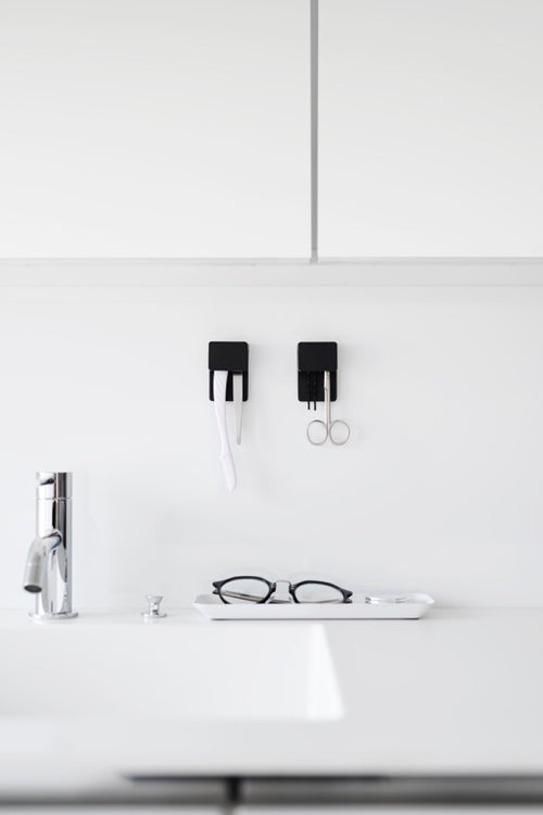 Yamazaki Zelfklevende Tandenborstelhouder (set van 2) -Tower - Zwart - vtwonen shop