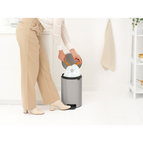 Brabantia NewIcon Pedaalemmer, 12 liter, kunststof binnenemmer - Soft Grey