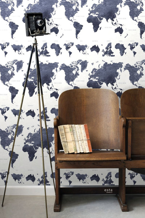 ESTAhome behang vintage wereldkaarten donkerblauw - 53 cm x 10.05 m - 138972