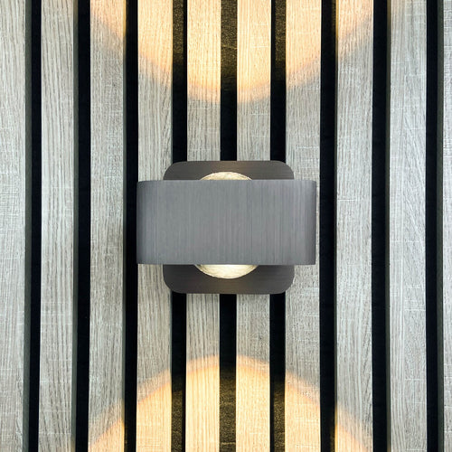 Atmooz wandlamp Myrom - geborsteld brons - 10 x 14,5 x H 10 cm - geïntegreerde led