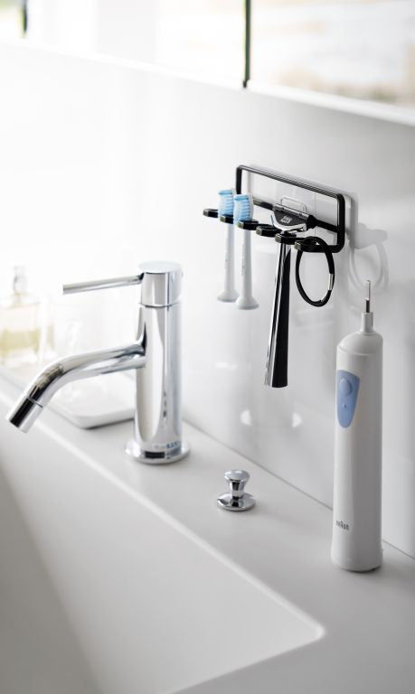 Yamazaki Zelfklevende Tandenborstelhouder - Tower - Zwart - vtwonen shop