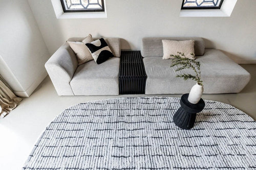 Interieur05 Vloerkleed Rectangle Edge Creme wit/Zwart - 200 x 290 cm - vtwonen shop