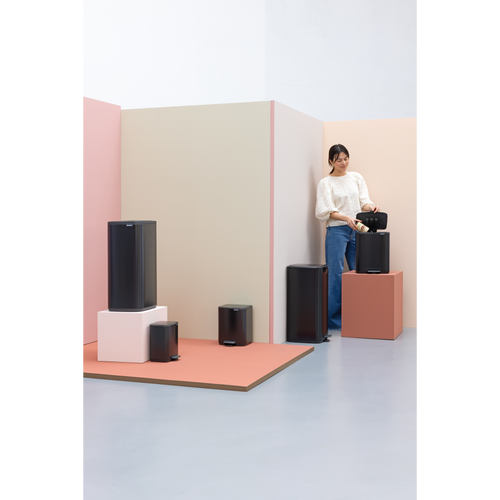 Brabantia Bo Pedaalemmer, 12 liter, stil sluitend, kunststof binnenemmer - Matt Black