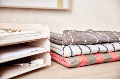 OYOY Letterbakje Tray - hout - vtwonen shop