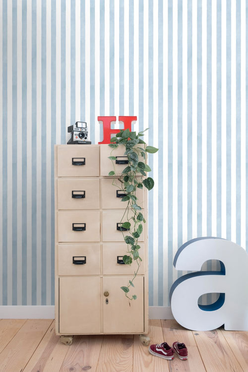ESTAhome behang strepen blauw en wit - 53 cm x 10.05 m - 131304