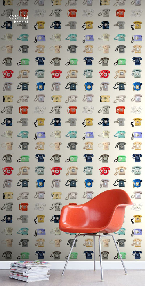 ESTAhome XXL behang retro telefoons beige, grijs, rood en blauw - 50 x 900 cm - 158503