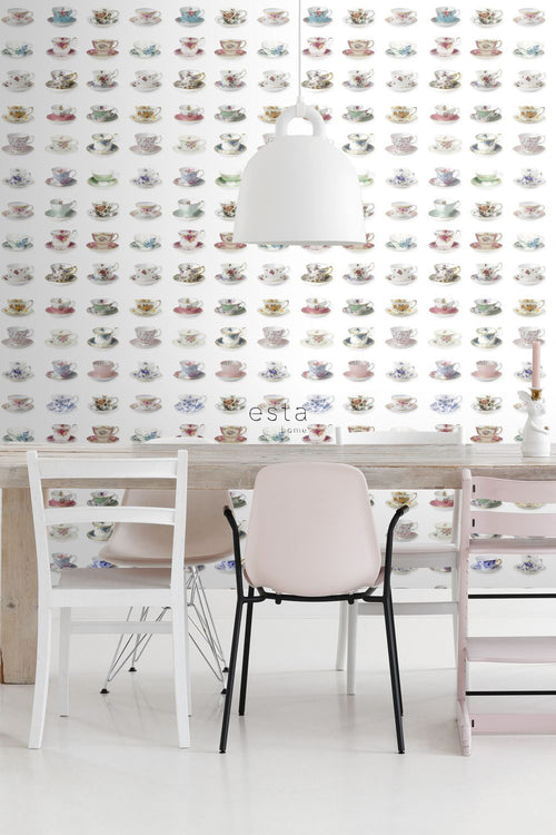 ESTAhome XXL behang kopjes en schoteltjes meerkleurig - 50 x 900 cm - 158111 - vtwonen shop