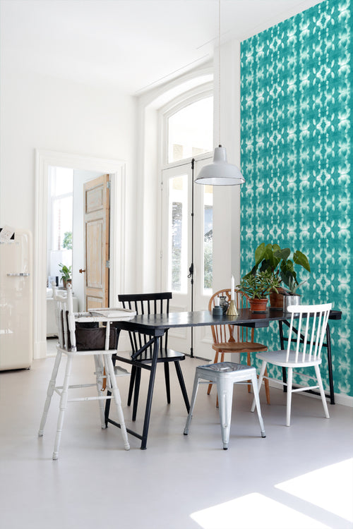 ESTAhome behang tie-dye shibori motief intens turquoise - 53 cm x 10.05 m - 148683
