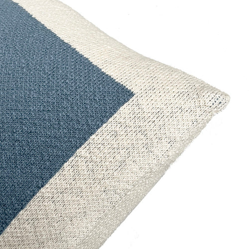 Malagoon kussen Poster - mistblauw - 50x50cm 100% organisch katoen