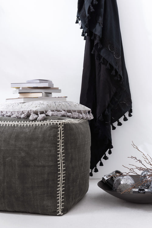 J-Line kussen Marokkaanse Randen - velvet - grijs - vtwonen shop