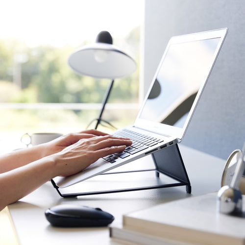 Yamazaki Tablet & Laptop Standaard - Tower - Zwart - vtwonen shop