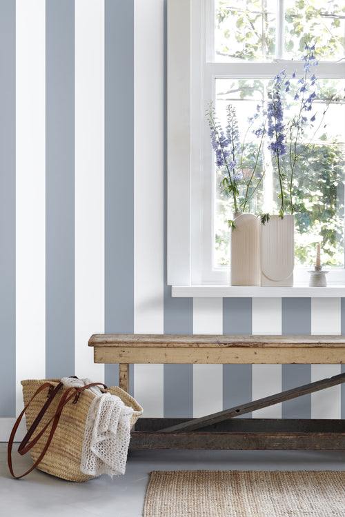 Sanders & Sanders behang strepen vergrijsd blauw en wit - 53 cm x 10.05 m - 640657