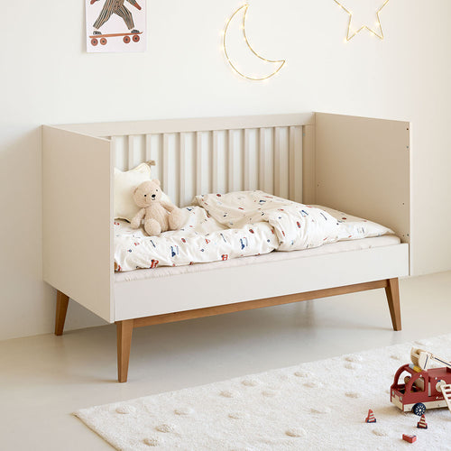 Petite Amélie Babybed dat met je meegroeit AMANDE - 70x140 cm - Spaanplaat - mushroom