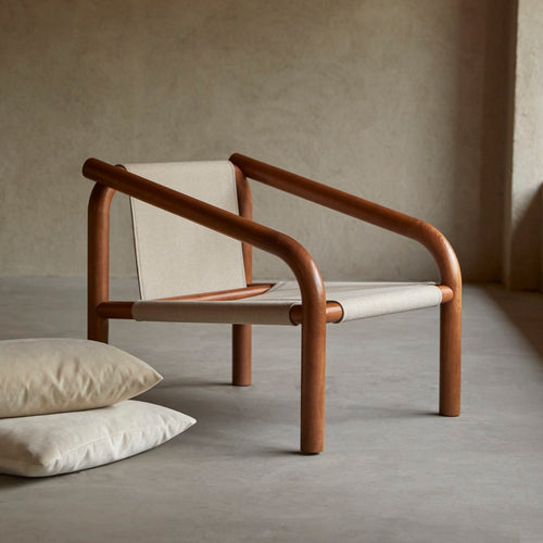 Tikamoon Fauteuil van donker massief eikenhout en crèmekleurig fluweel - Beige