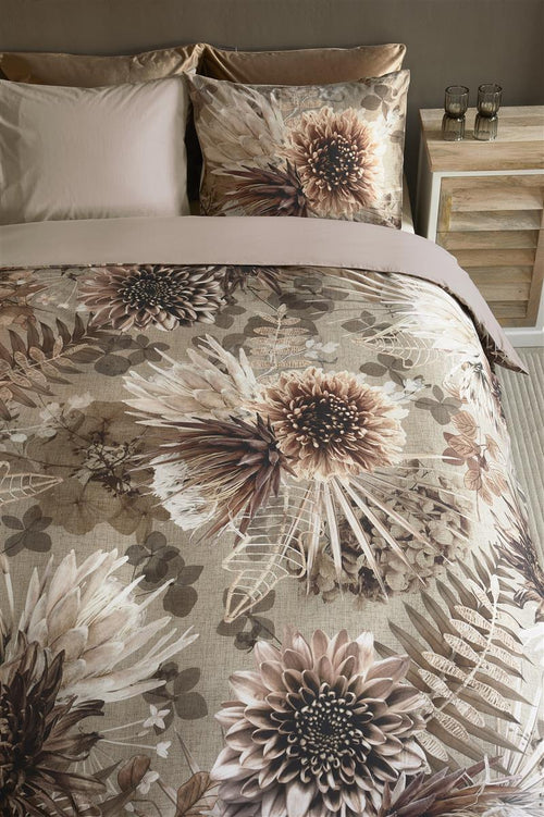 Rivièra Maison - Protea dekbedovertrek - Tweepersoons - 200x200/220 cm - Zand - vtwonen shop