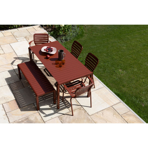 Zuiver Vondel Tuintafel 168,5 x 87 cm Rood