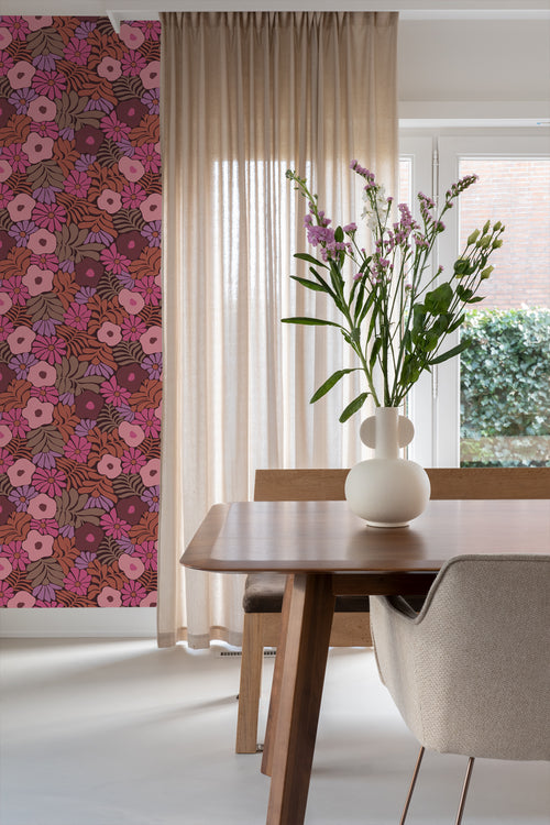 ESTAhome behang bloemen in Matisse stijl roze, paars en terracotta - 50 x 900 cm - 131136 - vtwonen shop