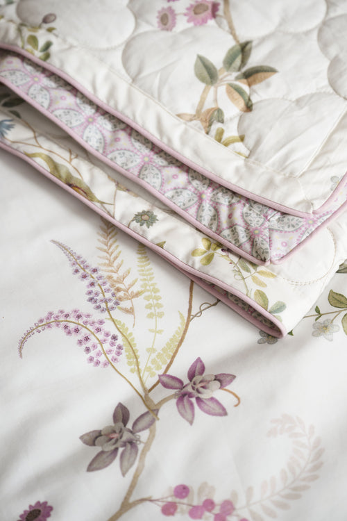 Pip Studio  Bustani Quilted Cushion - 45 x 70 cm - Wit - vtwonen shop