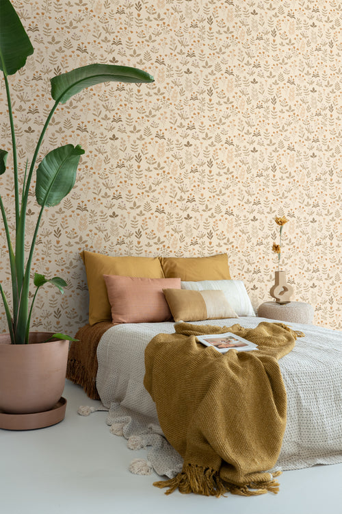 ESTAhome behang veldbloemen warm beige - 50 x 900 cm - 131096 - vtwonen shop