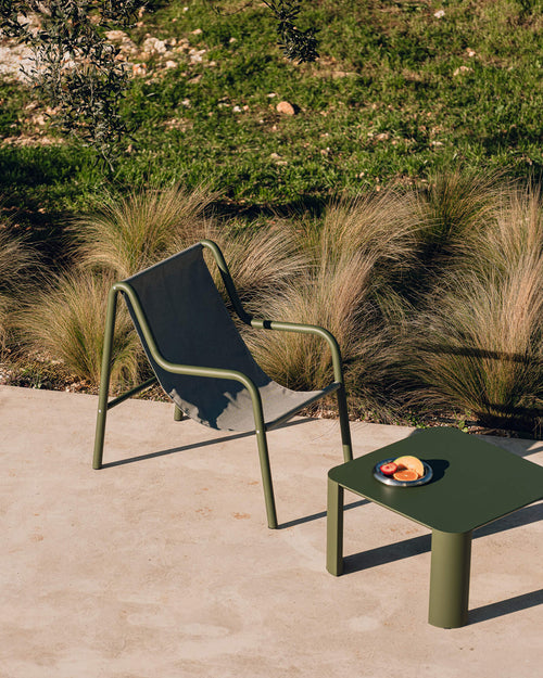 noo.ma Nokk Armchair outdoor loungestoel - Piazza Beige, waterdichte sling-zitting, stalen buizenframe