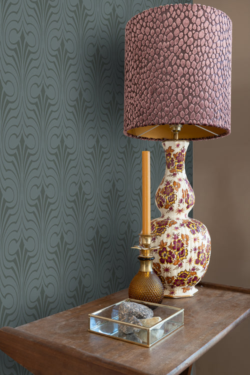 ESTAhome behang grafische vorm donkerblauw - 50 x 900 cm - 139637 - vtwonen shop