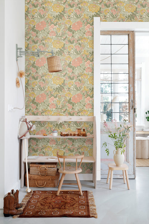 ESTAhome behang vintage bloemen vergrijsd groen, roze en okergeel - 50 x 900 cm - 131195 - vtwonen shop