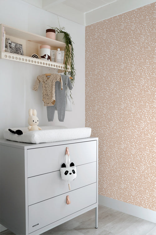 ESTAhome behang bloemetjes licht terracotta - 50 x 900 cm - 139880 - vtwonen shop