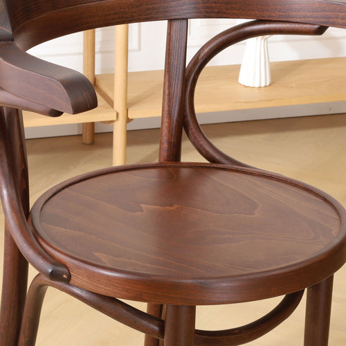 Fameg Thijs Houten Eetkamerstoel Walnoot - Met Armleuning - vtwonen shop