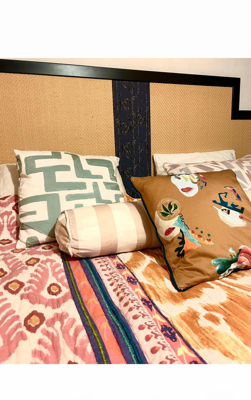 Catchii Kussen los benditos entrance hall pink - vtwonen shop