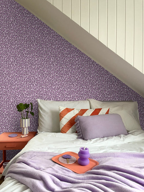 ESTAhome behang panterprint lila paars - 53 cm x 10.05 m - 131403