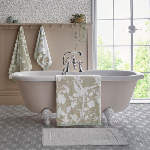 Laura Ashley Badhanddoek Oriental Garden Dove Grey 70x125cm - vtwonen shop