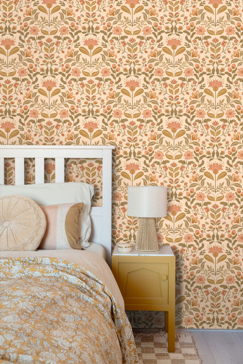 ESTAhome behang vintage bloemen warm beige en groen - 50 x 900 cm - 131897