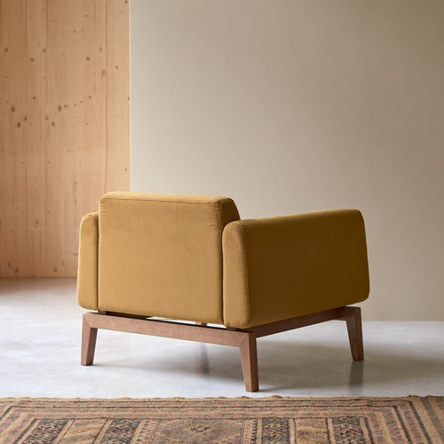 Tikamoon Fauteuil van massief eiken en mosterdgele stof - Mosterd