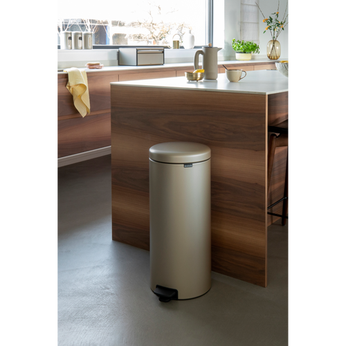 Brabantia NewIcon Pedaalemmer, 30 liter, kunststof binnenemmer - Metallic Gold