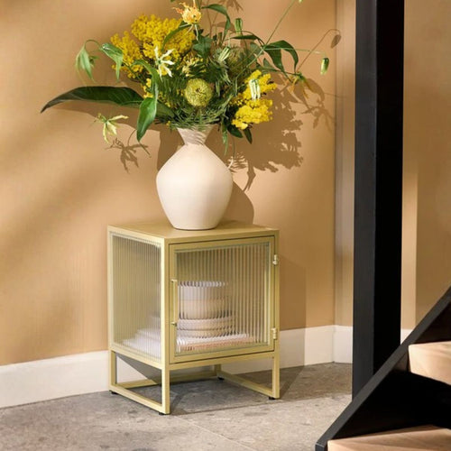 Mica Decorations Clifton Opbergkast met Deuren - L38 x B35 x H50 cm - Gebruik als Nachtkastje, Bestekkast en Meer - Metaal - Beige