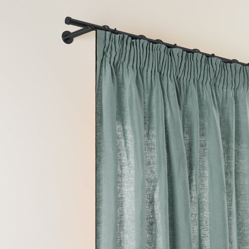 Madura Gordijn Carlina groen van grijze en zwarte hommel 135x350 cm