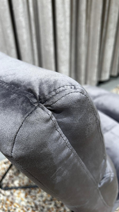 Rebellenclub Fauteuil Zaragoza - Donkergrijs met zwarte poten - vtwonen shop