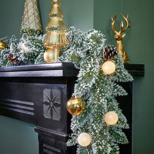 Black Box Trees Kaprun Kerstversiering met LED Verlichting - Guirlande met Dennenappels voor Feestdagen - Kerstslingers voor Schouw en Binnen - L270 x