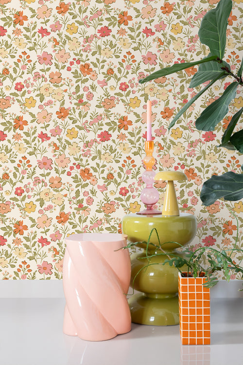 ESTAhome behang bloemetjes roze, groen, geel en oranje - 50 x 900 cm - 131326 - vtwonen shop