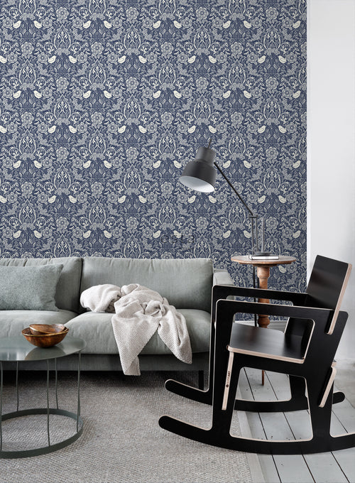 ESTAhome behang bloemen en vogels in art nouveau stijl donkerblauw - 50 x 900 cm - 139435