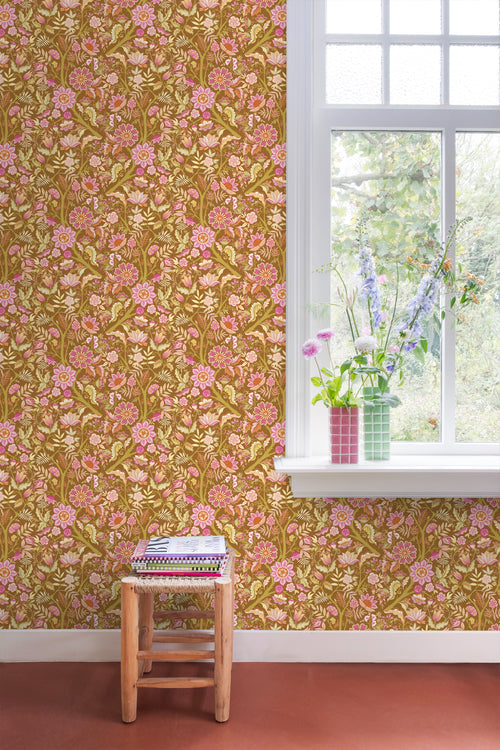 ESTAhome behang vintage bloemen groen en fuchsia roze - 50 x 900 cm - 131727