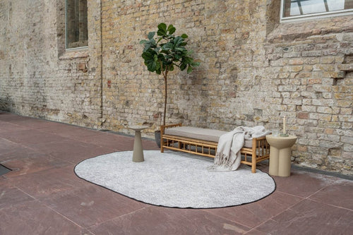 Eva Interior Buitenkleed Dahl Ovaal - Zwart - Dubbelzijdig - 240 x 340 cm - vtwonen shop